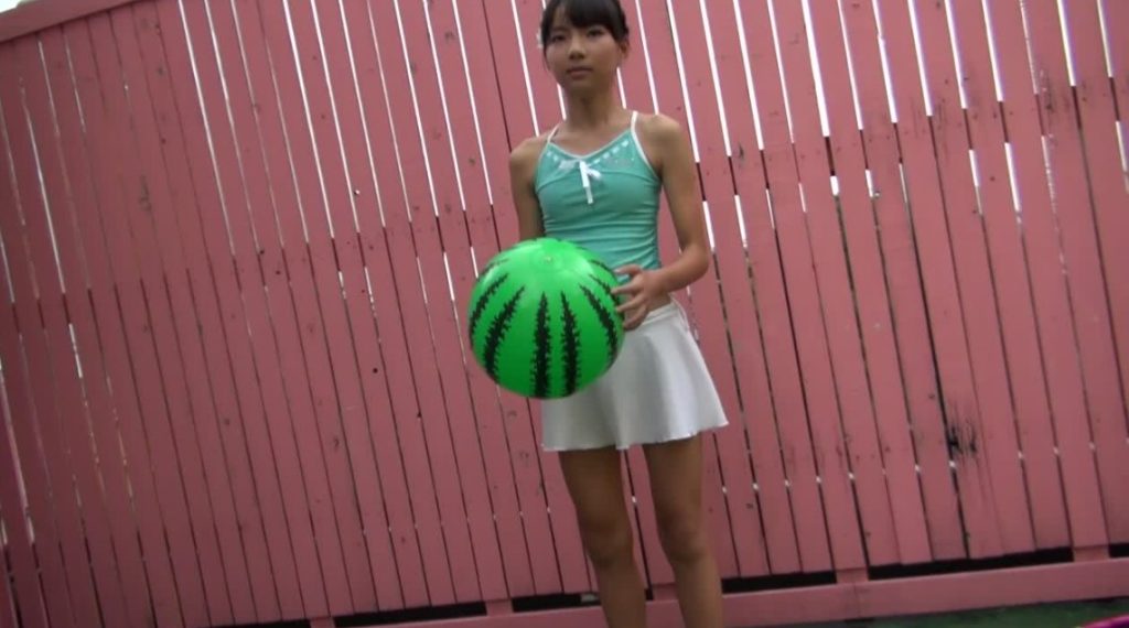 フラフープが上手な野方美智子 撮影は結構好き / ピュアガール